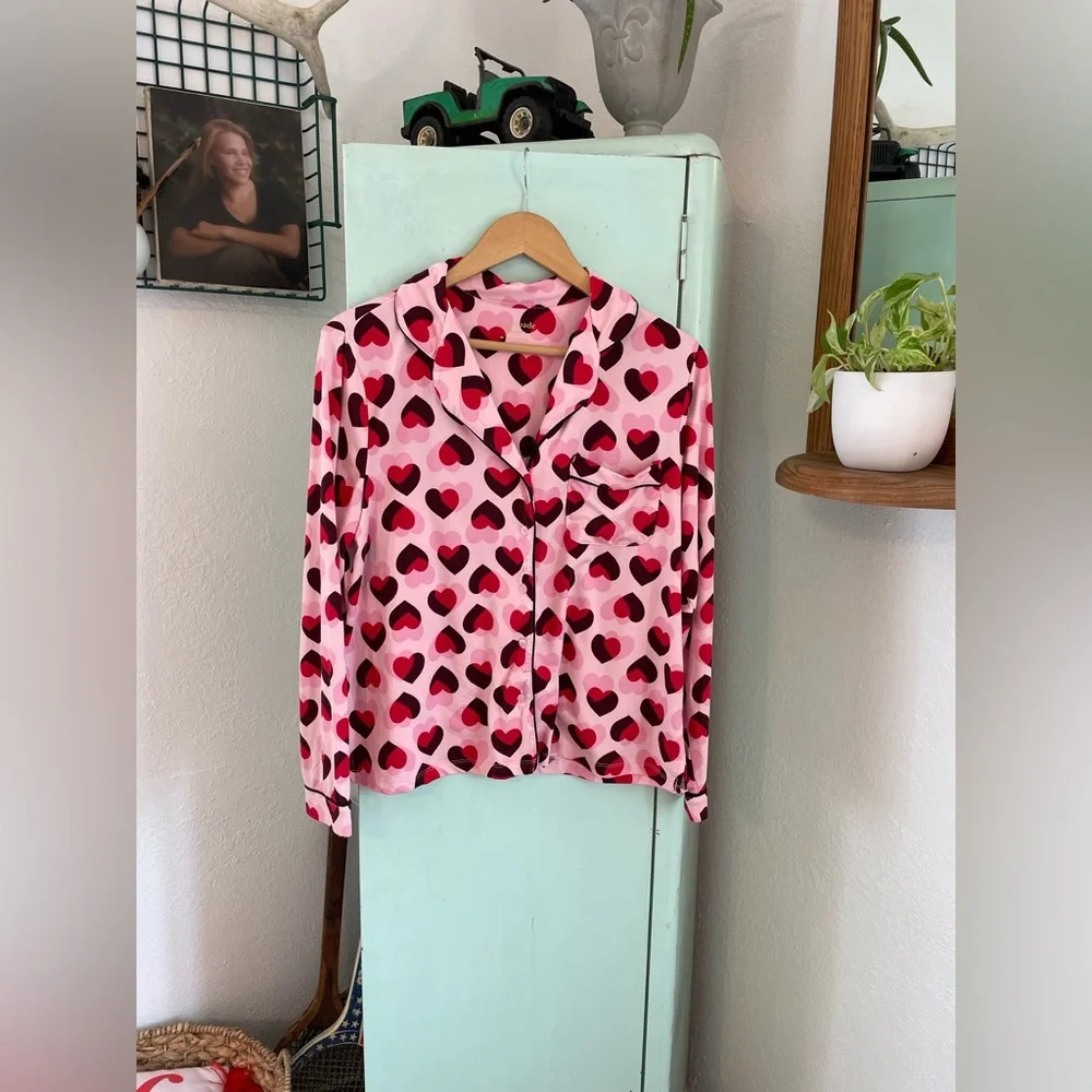 Kate Spade New York Pajama Button Down, Pink Red Hearts, Size Medium